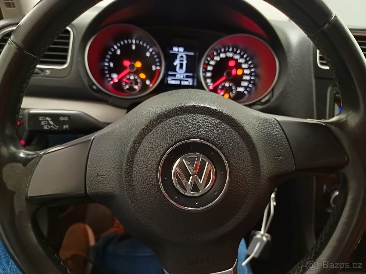 volkswagen-golf-1-6-tdi - 1