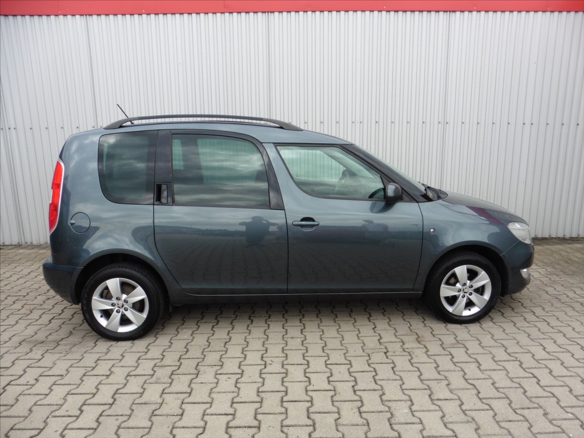 skoda-roomster-1-2-tsi-style-vyhr-sed - 5