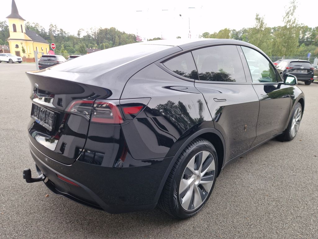 tesla-model-y-rwd-lfp-amd-ryzen-tazne - 4