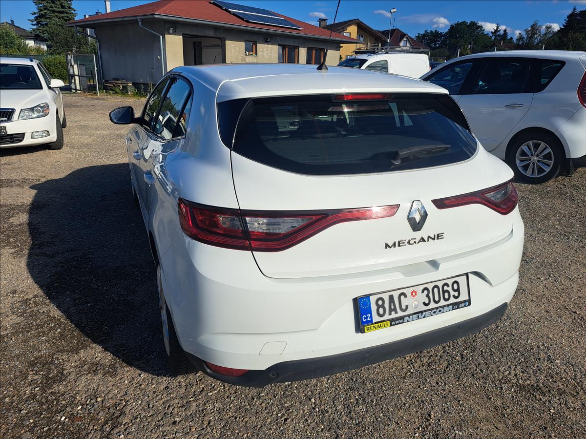 renault-megane-1-5-dci - 8