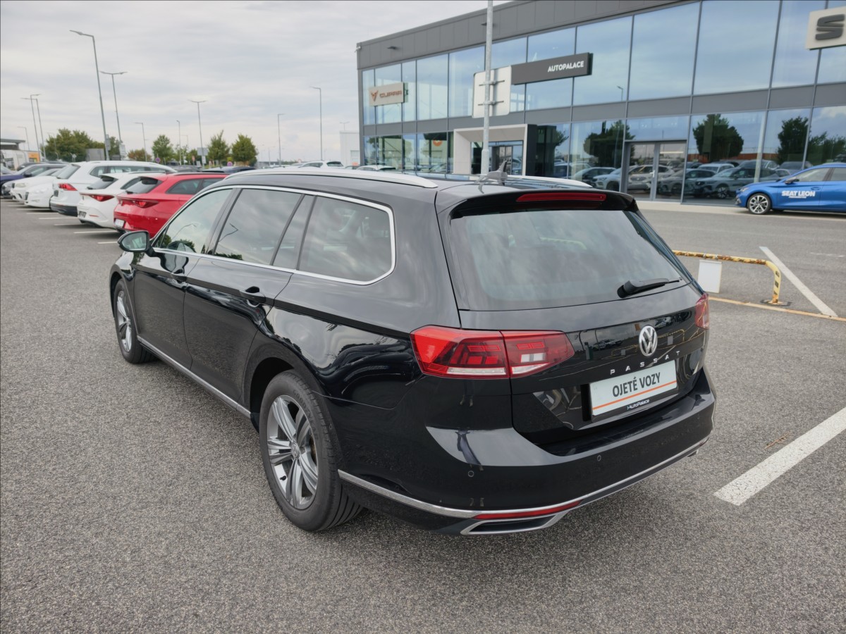 volkswagen-passat-2-0-variant-tdi-dsg-elegance - 5
