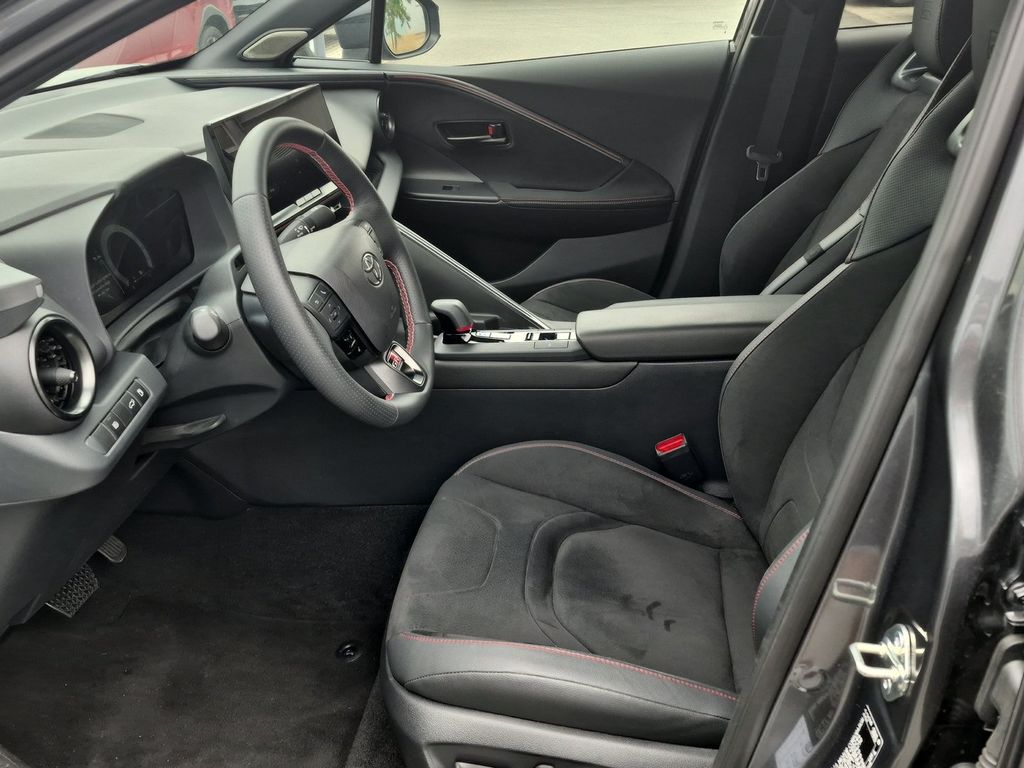 toyota-c-hr-2-0-hev-cvt-4x4-gr-sport-premi - 8
