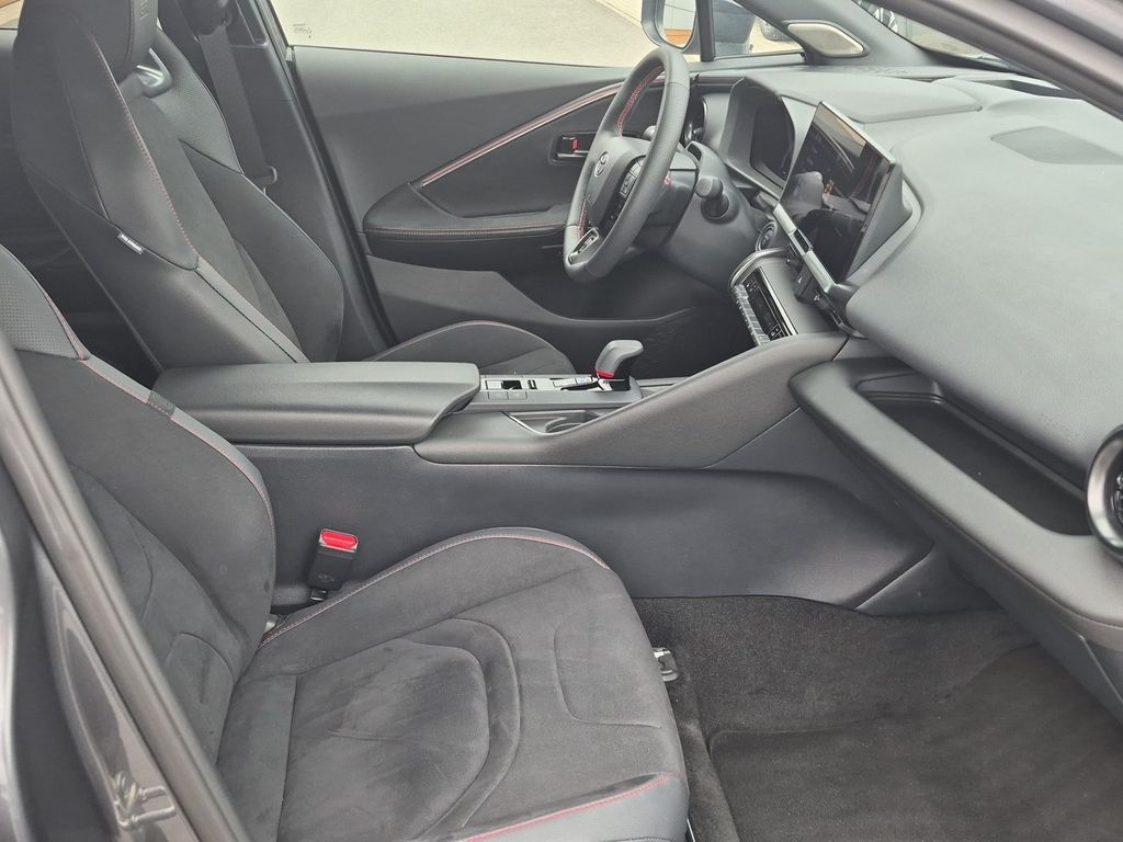 toyota-c-hr-2-0-hev-cvt-4x4-gr-sport-premi - 9