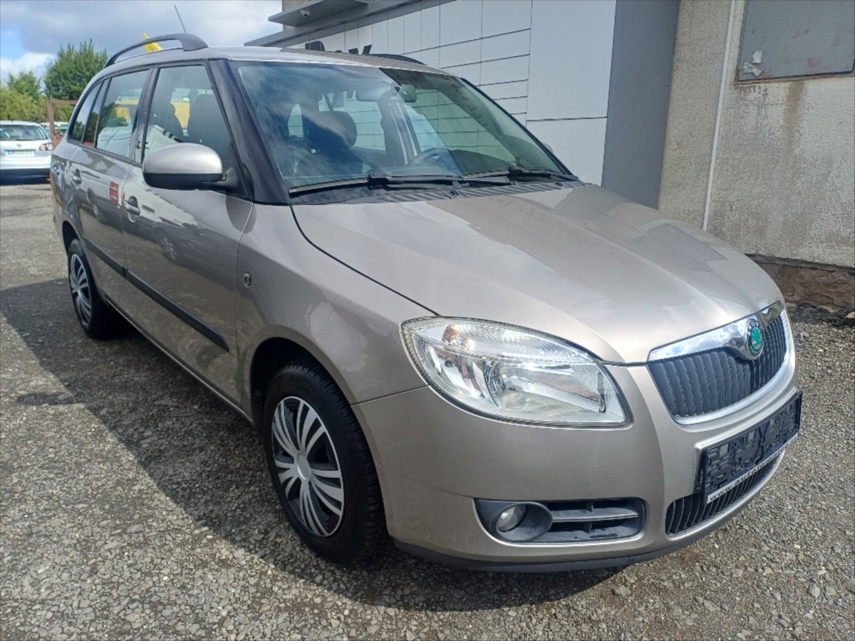 skoda-fabia-1-4-16v-kombi - 2