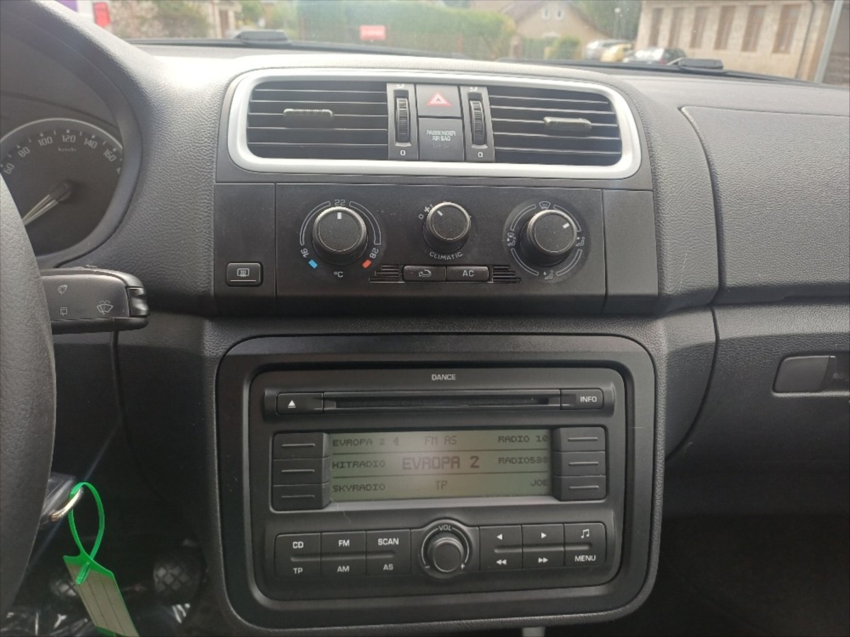 skoda-fabia-1-4-16v-kombi - 8