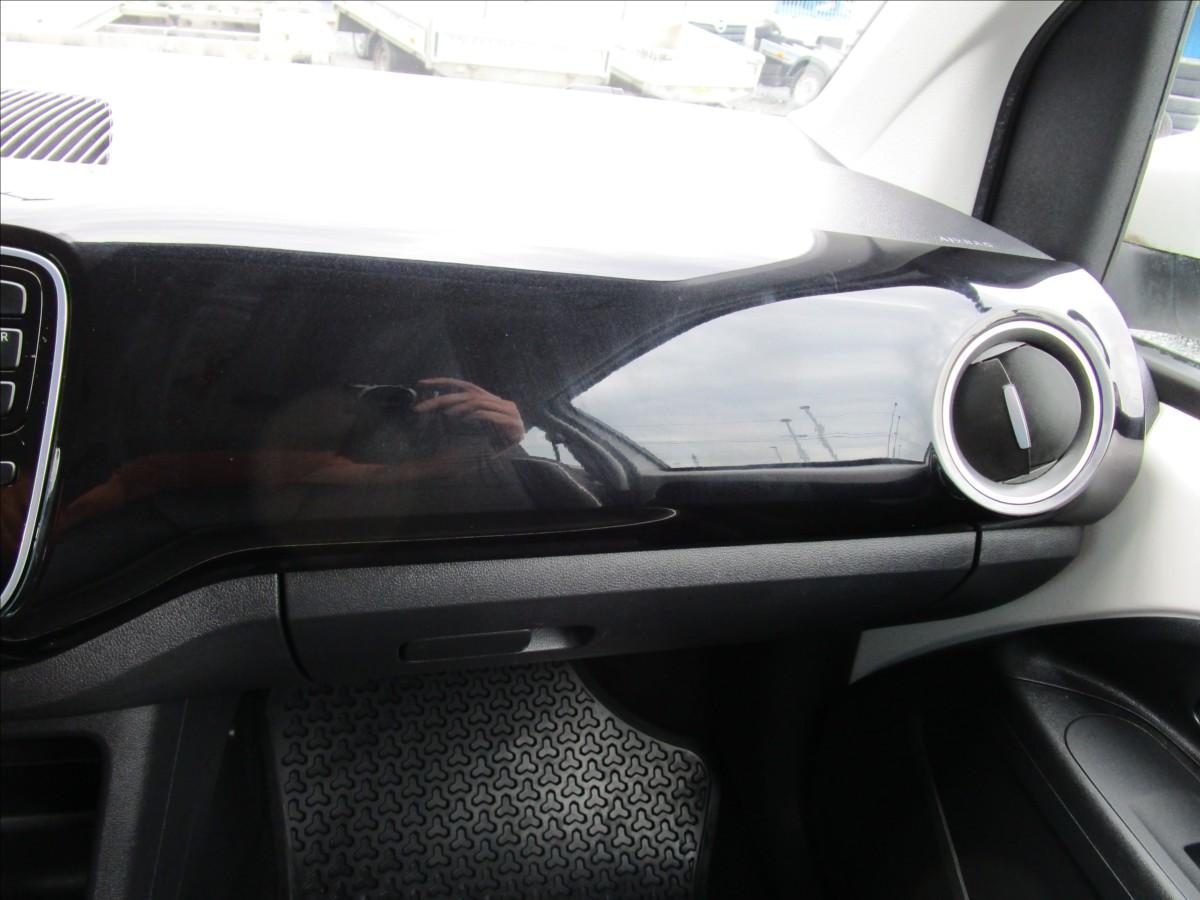 volkswagen-up-1-0mpi-55kw-highline-klima - 9
