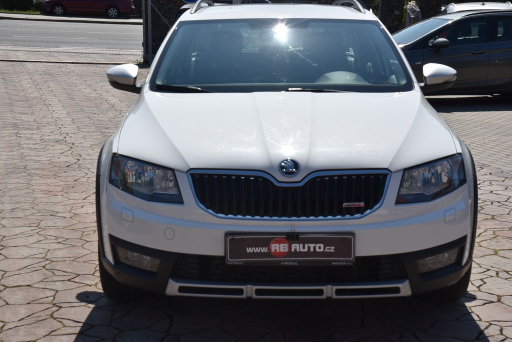 skoda-octavia-2-0-tdi-135-kw-scout-dsg - 3