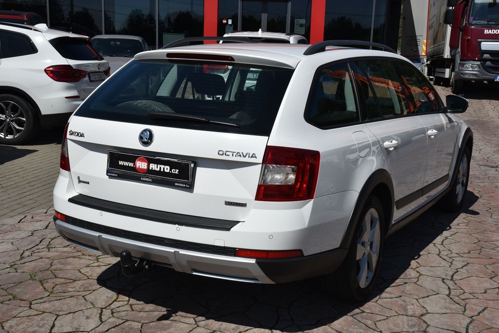 skoda-octavia-2-0-tdi-135-kw-scout-dsg - 6