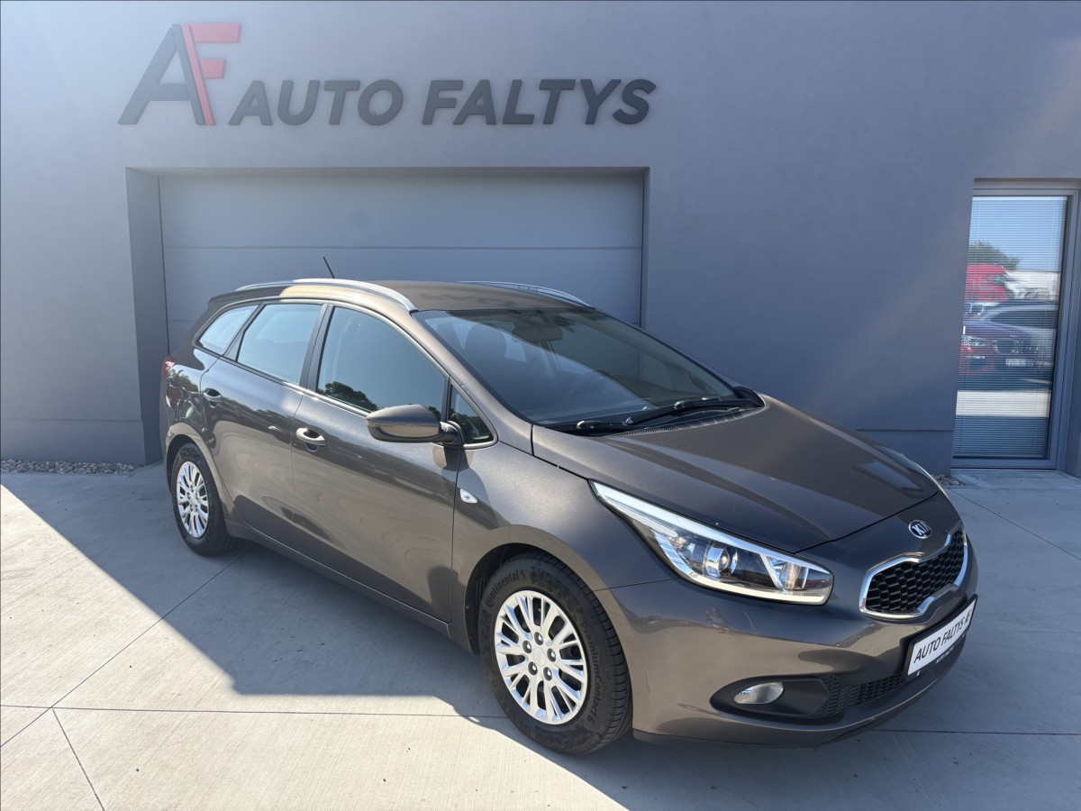 Kia Ceed 1,6 GDi 99 kw ČR 1. maj. servis