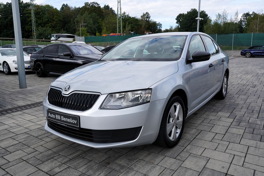 skoda-octavia-1-2-tsi-90-ps-cr-1-majitel - 1