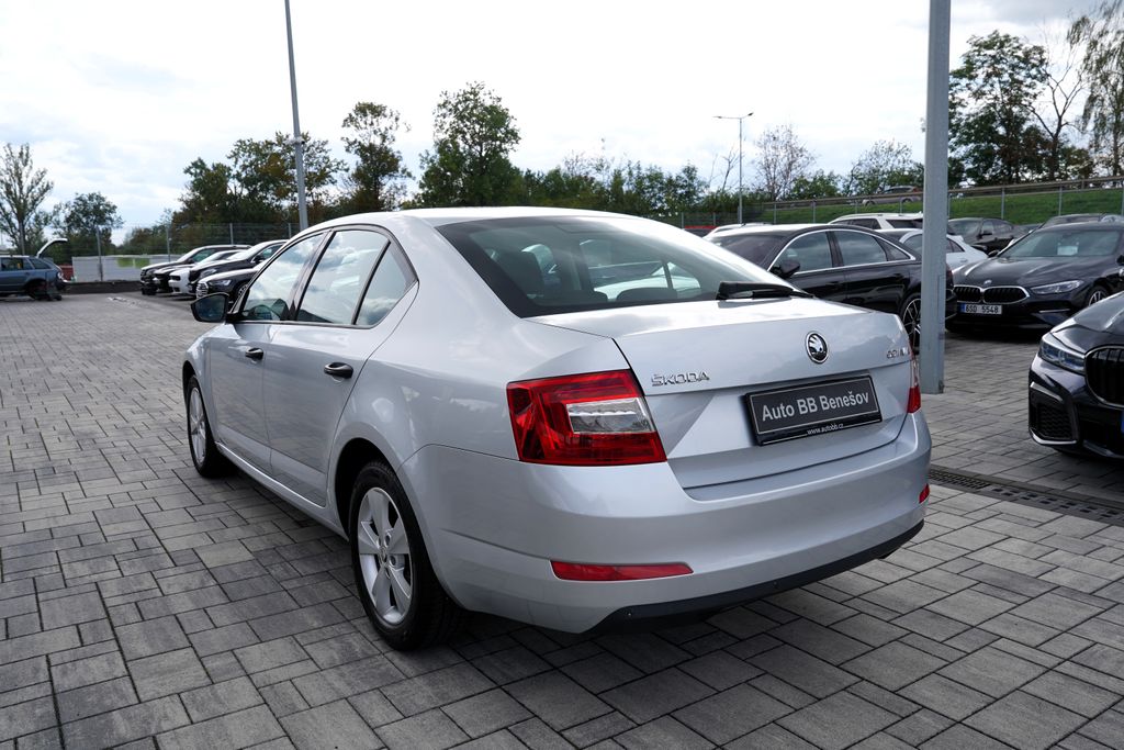 skoda-octavia-1-2-tsi-90-ps-cr-1-majitel - 3