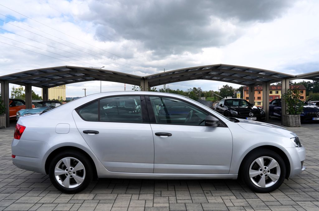 skoda-octavia-1-2-tsi-90-ps-cr-1-majitel - 6