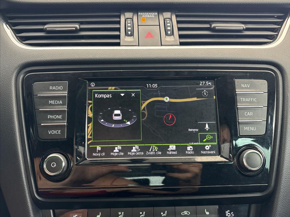 skoda-octavia-2-0-tdi-scout-6dsg - 8