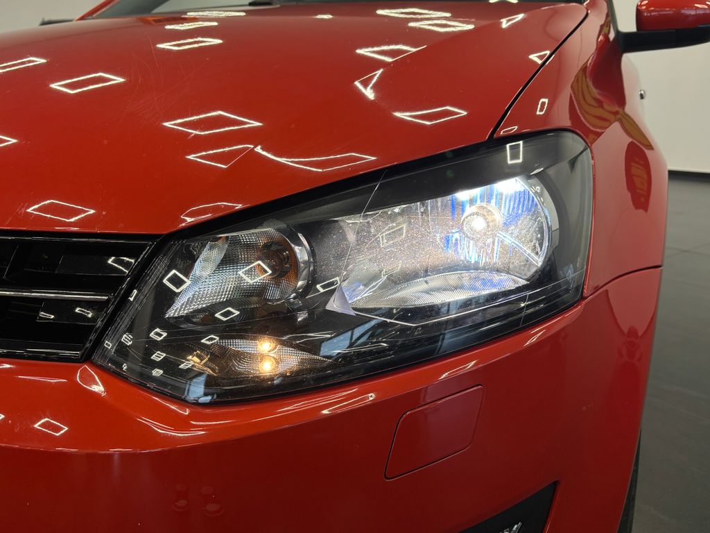 volkswagen-polo-1-2-tdi-55kw-life-senzory - 5