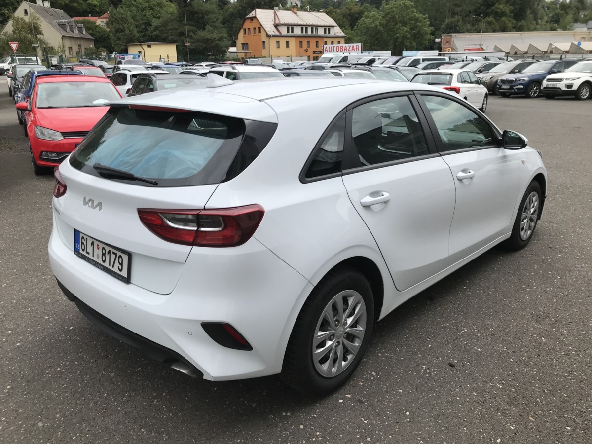 kia-ceed-1-6-crdi-100kw-5dv-ac - 4