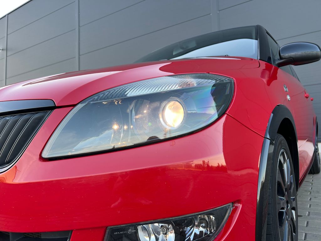 skoda-fabia-1-2-tsi-monte-carlo - 4