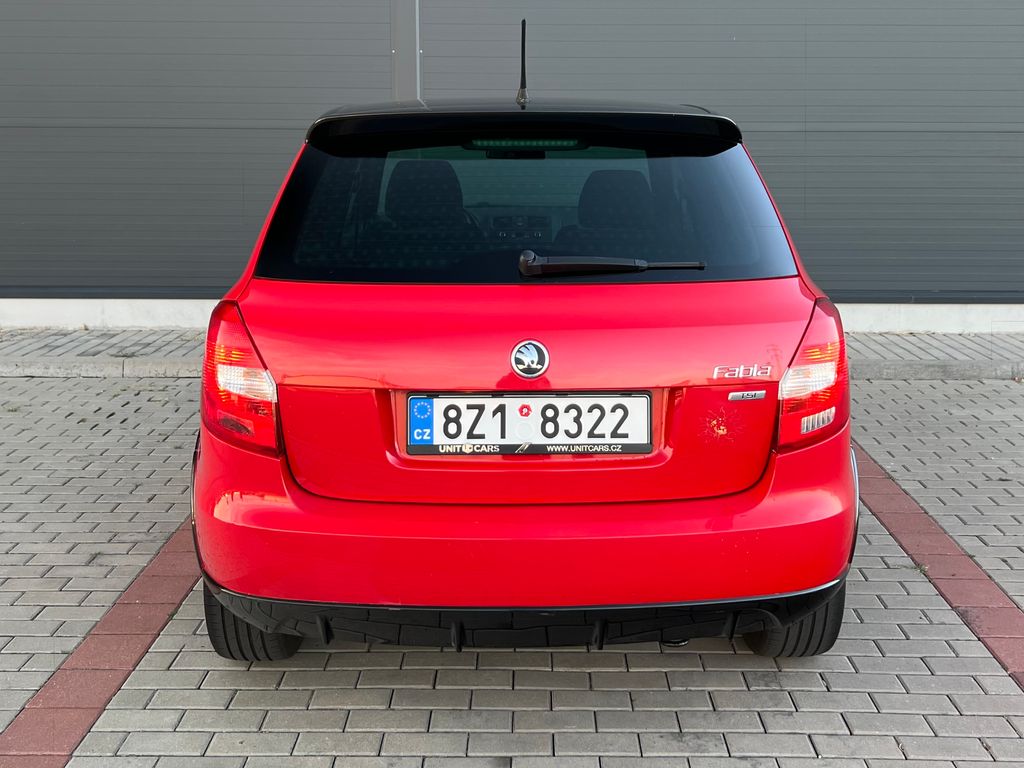skoda-fabia-1-2-tsi-monte-carlo - 6