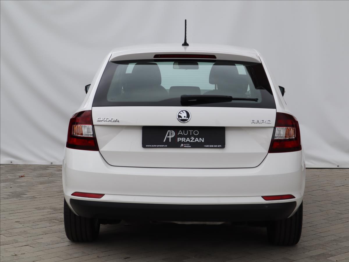 skoda-rapid-1-0-tsi-70kw-vyhrevy-klima - 4