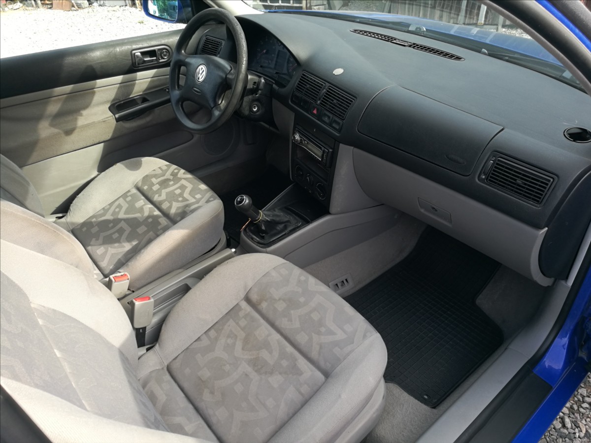 volkswagen-golf-1-4-i-3dv - 9