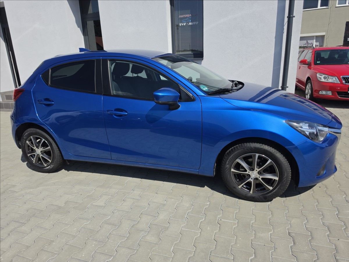 mazda-2-1-5-skyactiv-g75-33tkm-navi-stk - 4