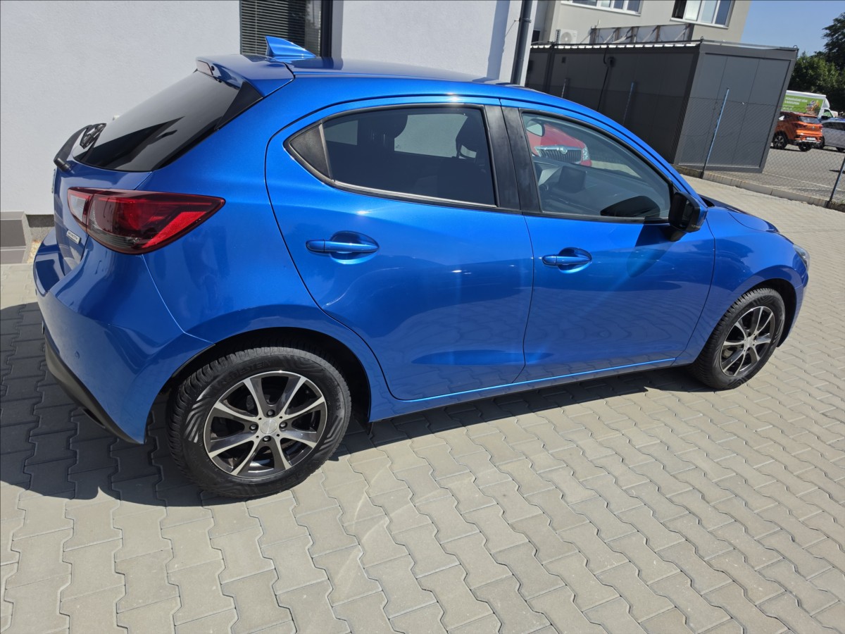 mazda-2-1-5-skyactiv-g75-33tkm-navi-stk - 5