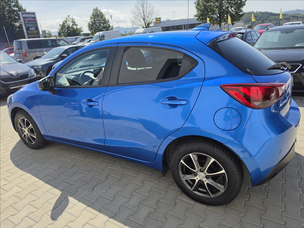 mazda-2-1-5-skyactiv-g75-33tkm-navi-stk - 9