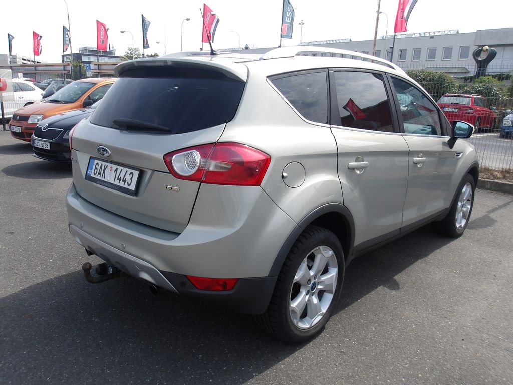 ford-kuga-2-0tdci-100-kw-titanium - 8