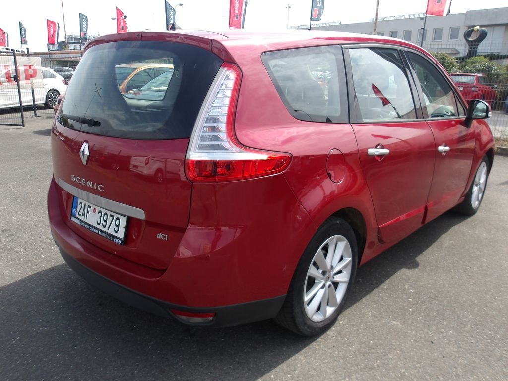 renault-grand-scenic-1-5dci-automat-1-maj - 8