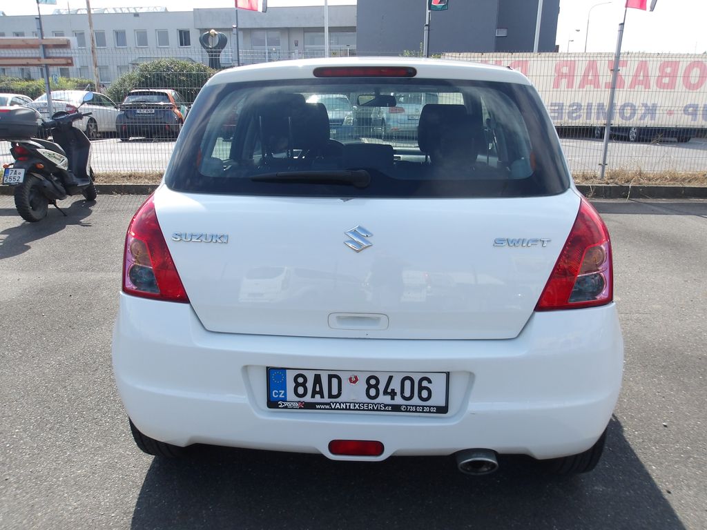 suzuki-swift-1-3i-cr-2xklice-klima - 8