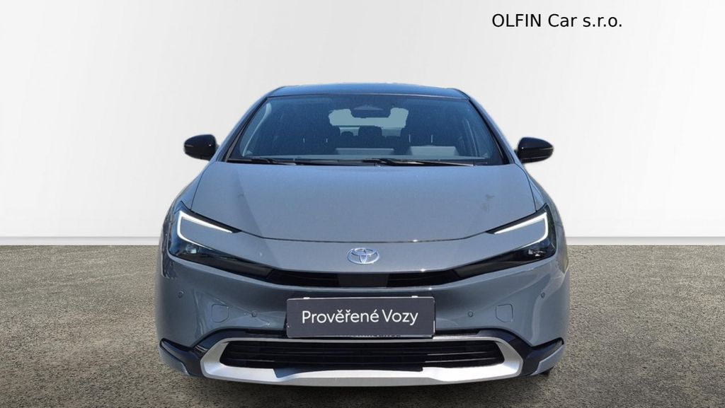 toyota-prius-prius-2-0phev-prestige-skyview - 3