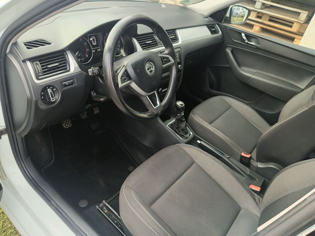 skoda-rapid-1-2-tsi-ambiton-81kw - 8