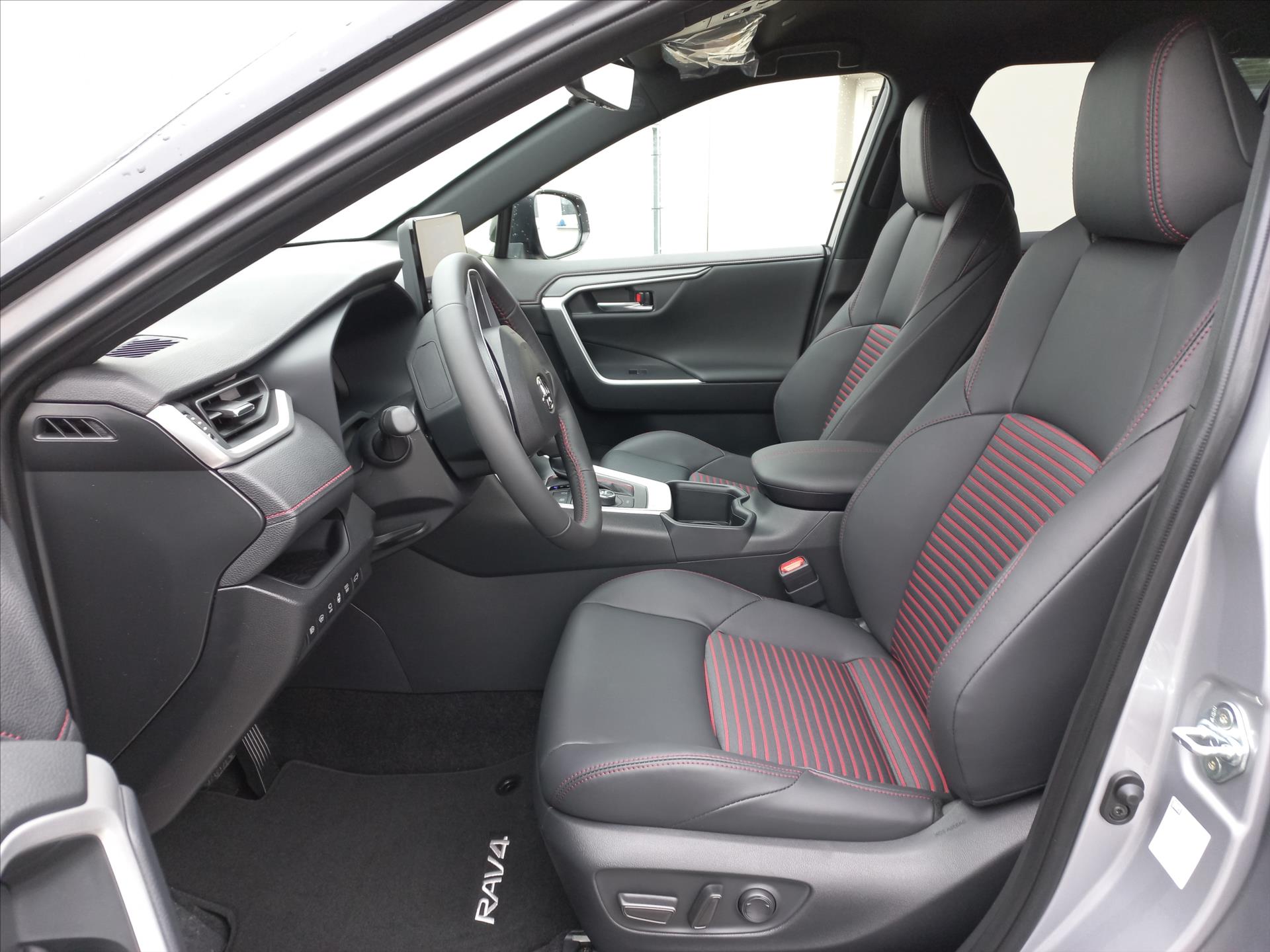 toyota-rav4-2-5-plug-in-hybrid-i-awd-300k-selection - 7