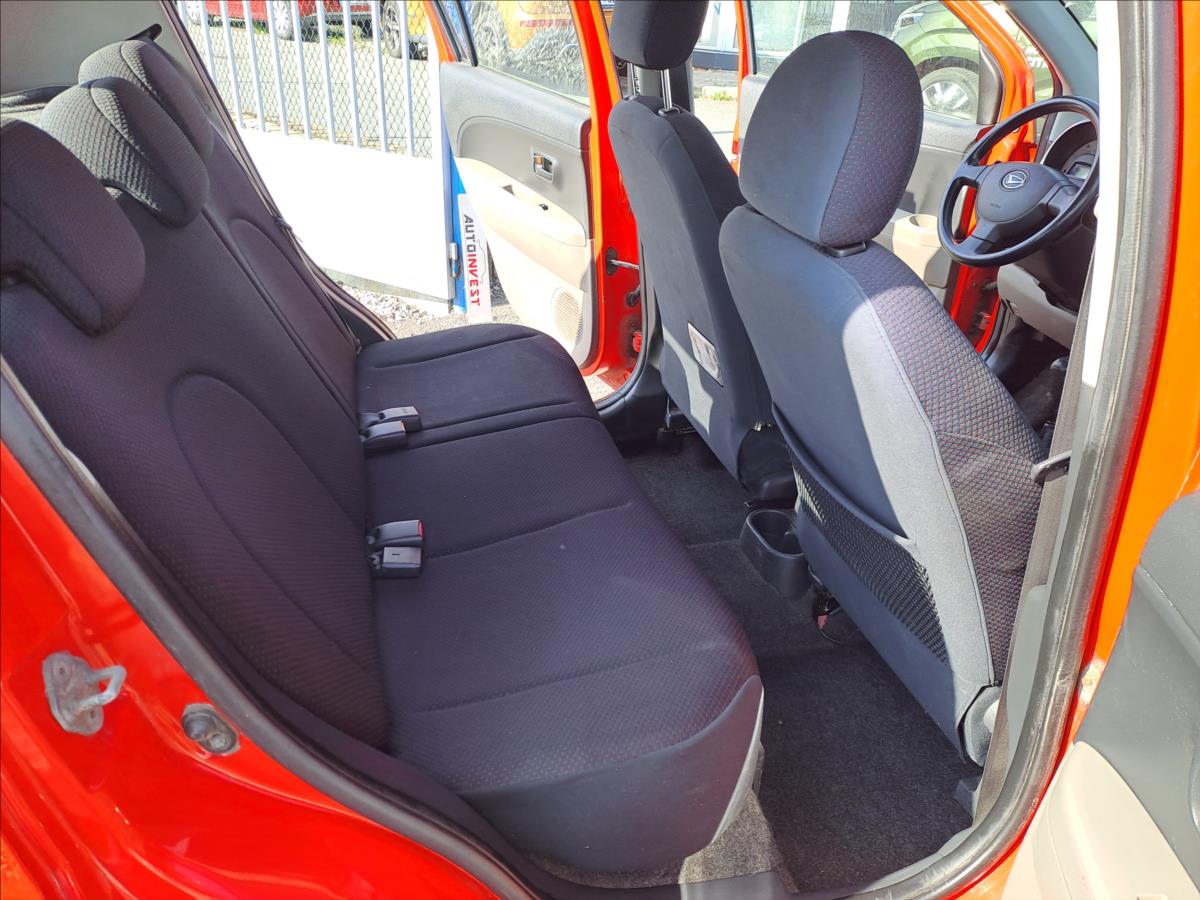 daihatsu-sirion-1-0-i - 6