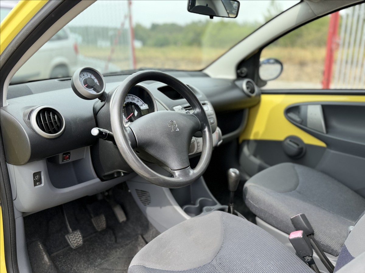 peugeot-107-1-0-i-77tkm-klima-servo - 9