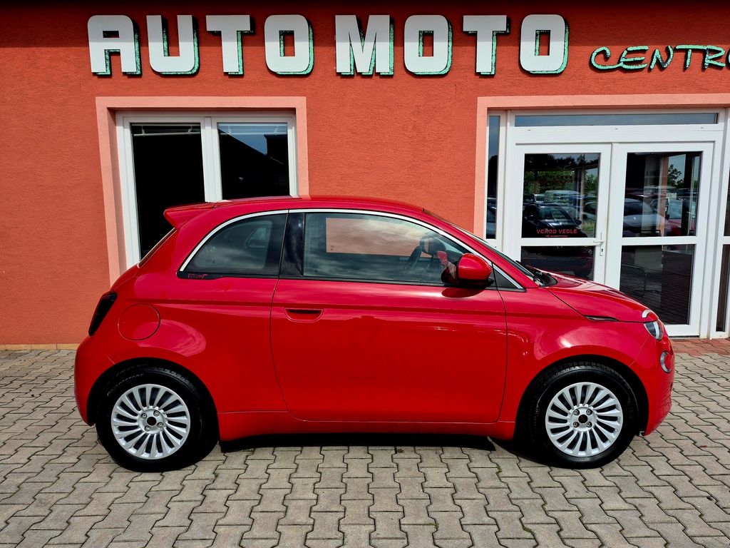 fiat-500e-42kwh-87kw-red-odpocet-dph-soh-95-7-rezervac - 5