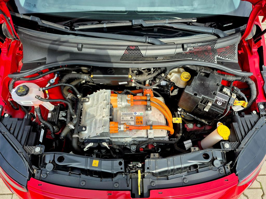 fiat-500e-42kwh-87kw-red-odpocet-dph-soh-95-7-rezervac - 8