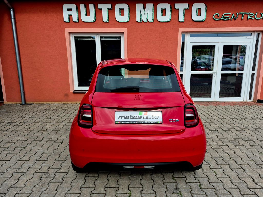 fiat-500e-42kwh-87kw-red-odpocet-dph-soh-95-7-rezervac - 9