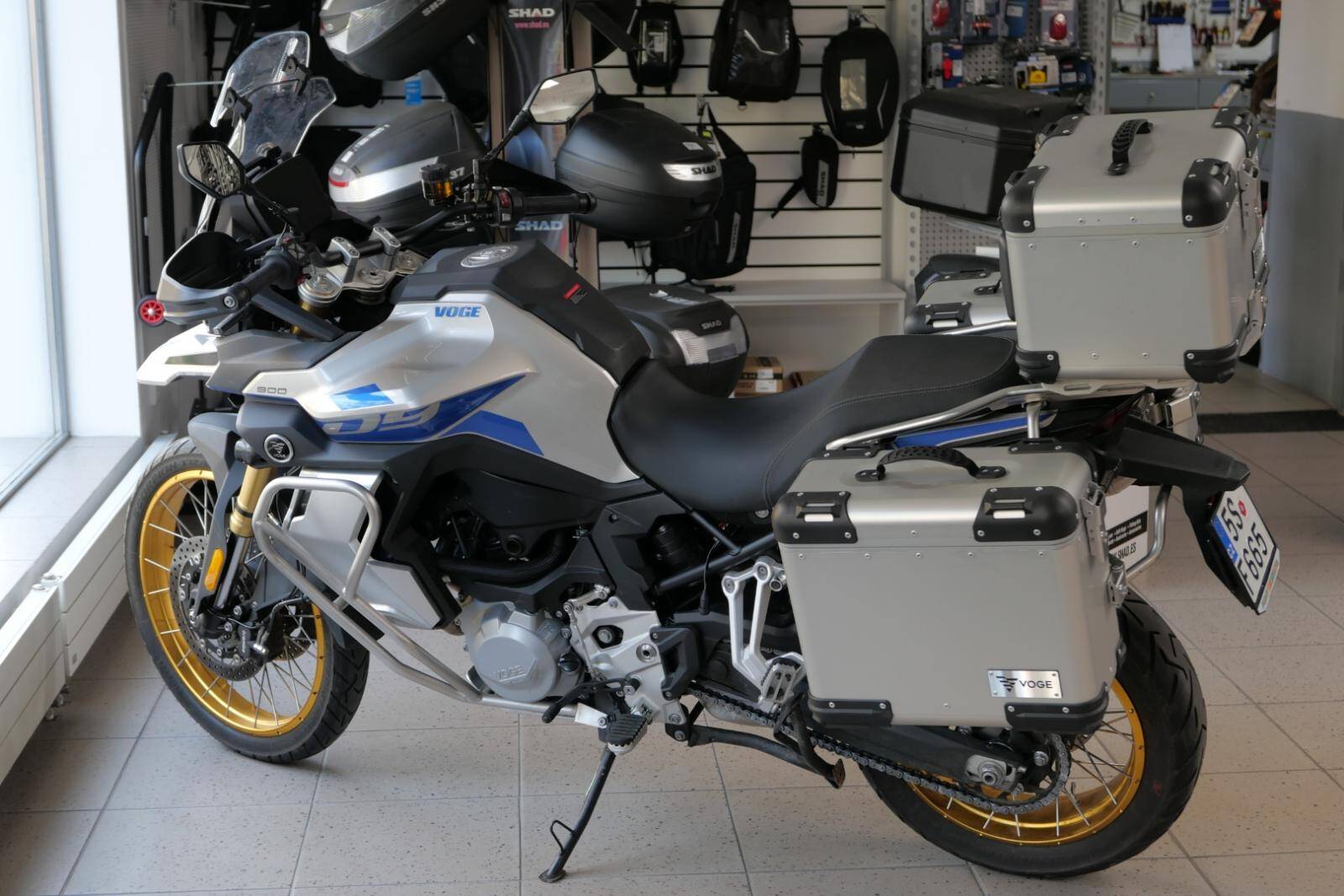 Voge 900 DSX