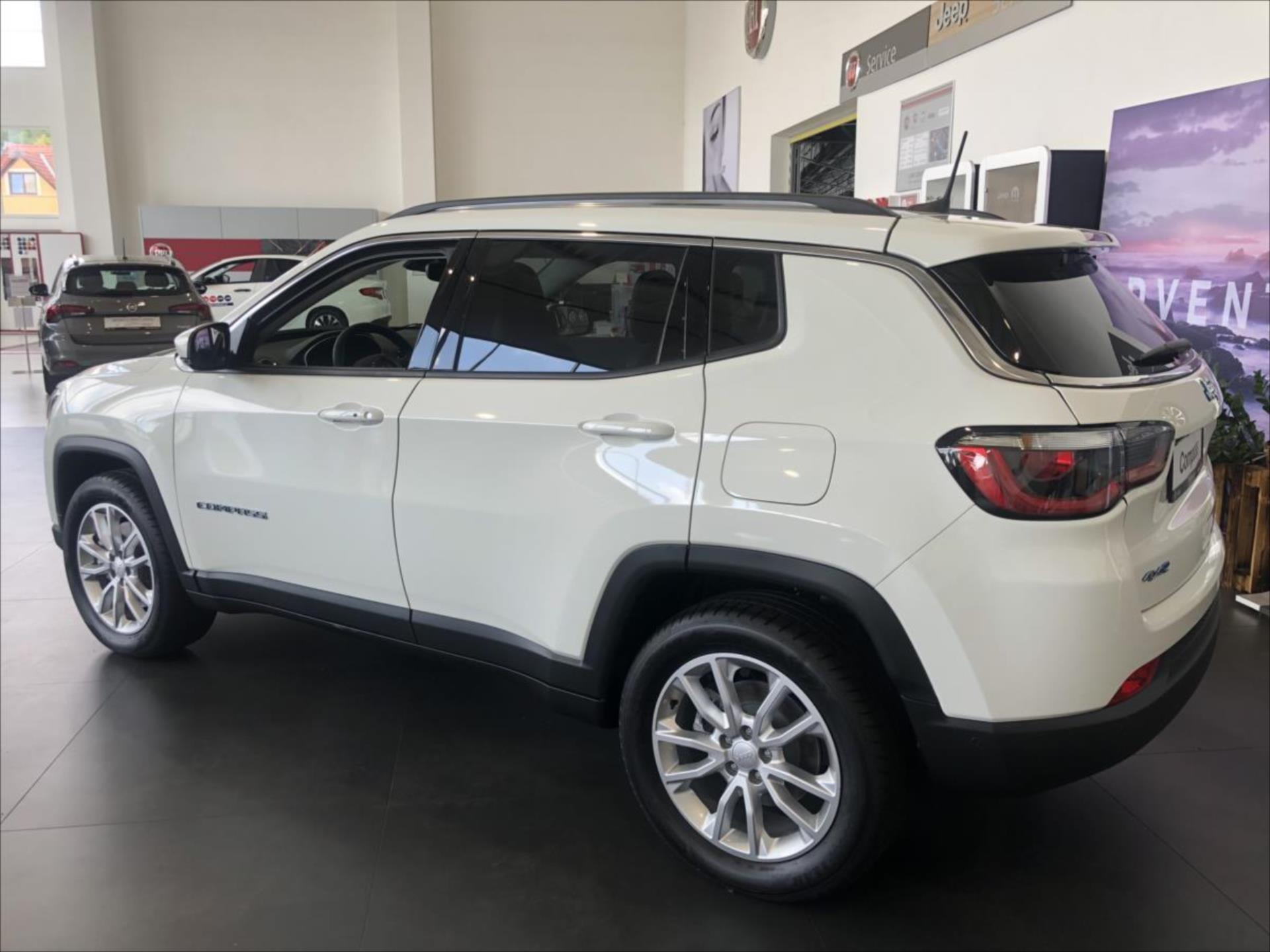jeep-compass-1-3-phev-190k-at-limited - 3