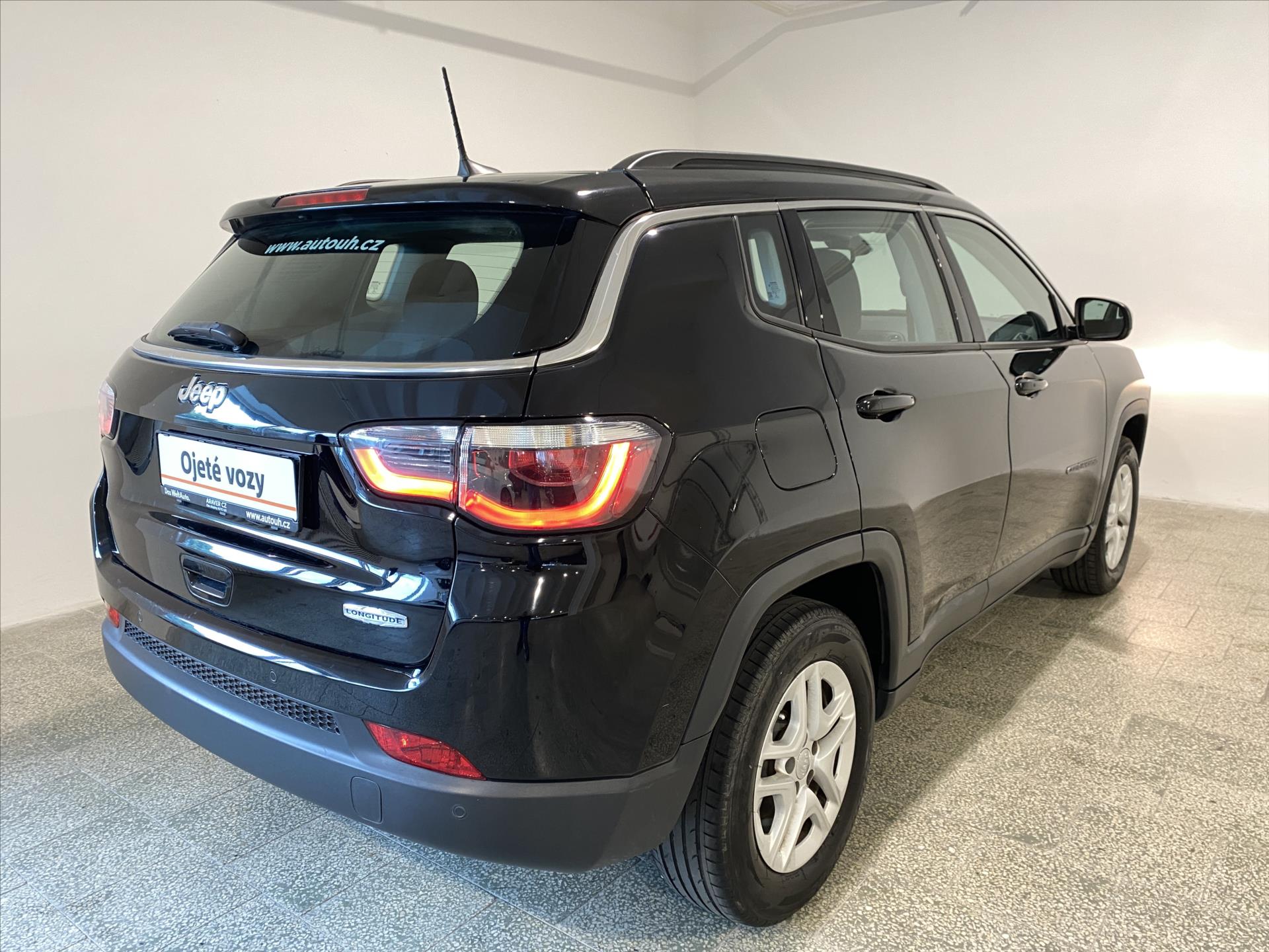 jeep-compass-1-4-multiair-140k-latitude - 1