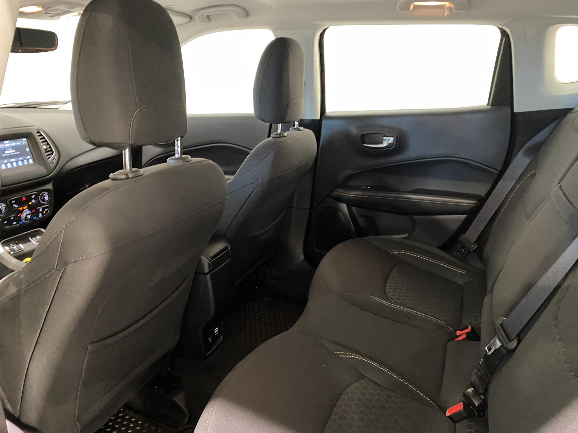 jeep-compass-1-4-multiair-140k-latitude - 5