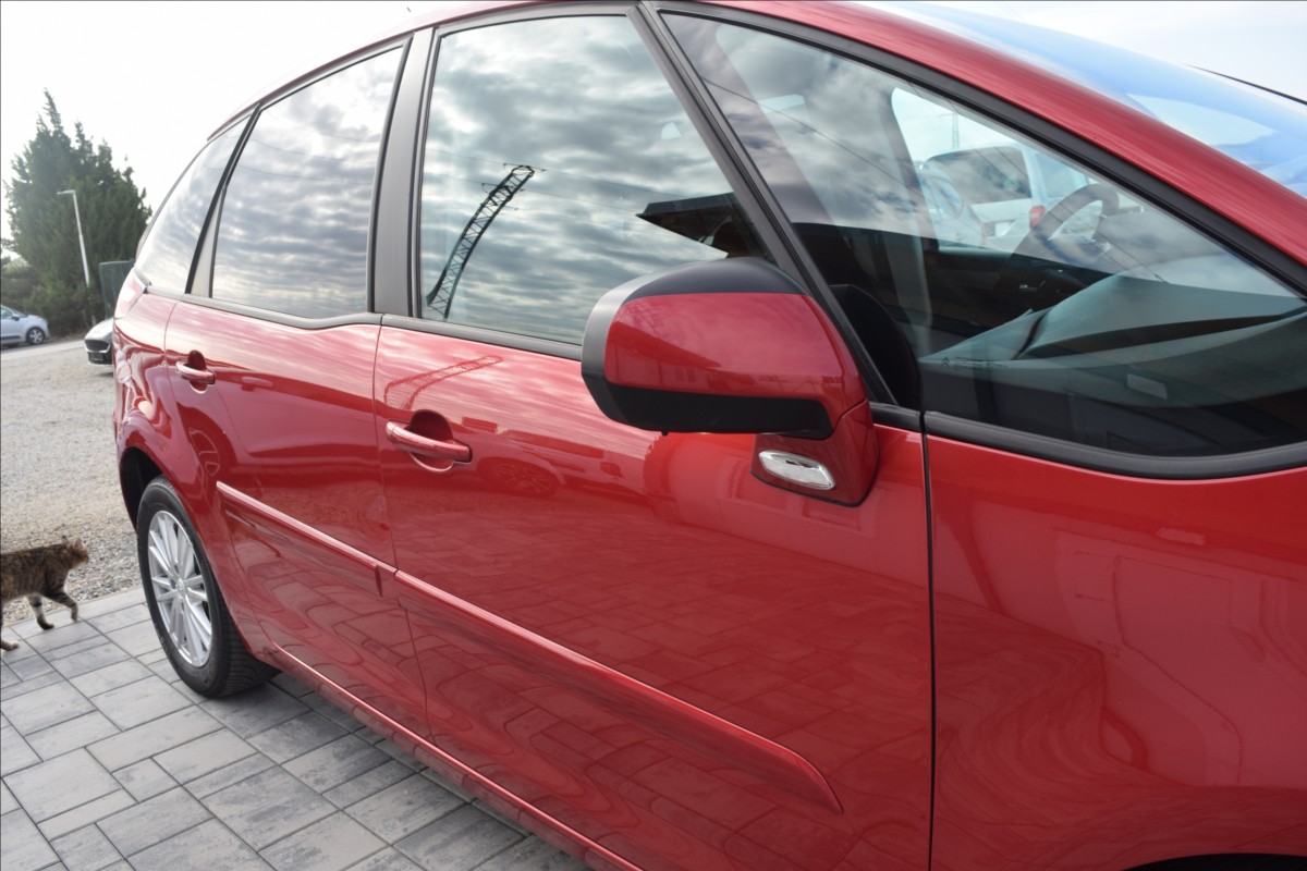 citroen-c4-picasso-1-6-hdi-82kw-automat-servis - 8