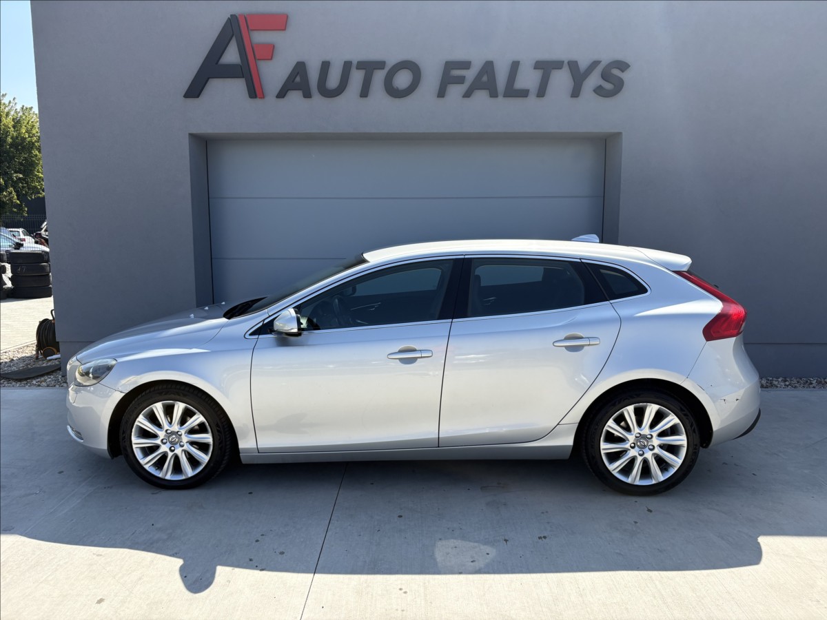 volvo-v40-1-6-d-84-kw-c-r - 3