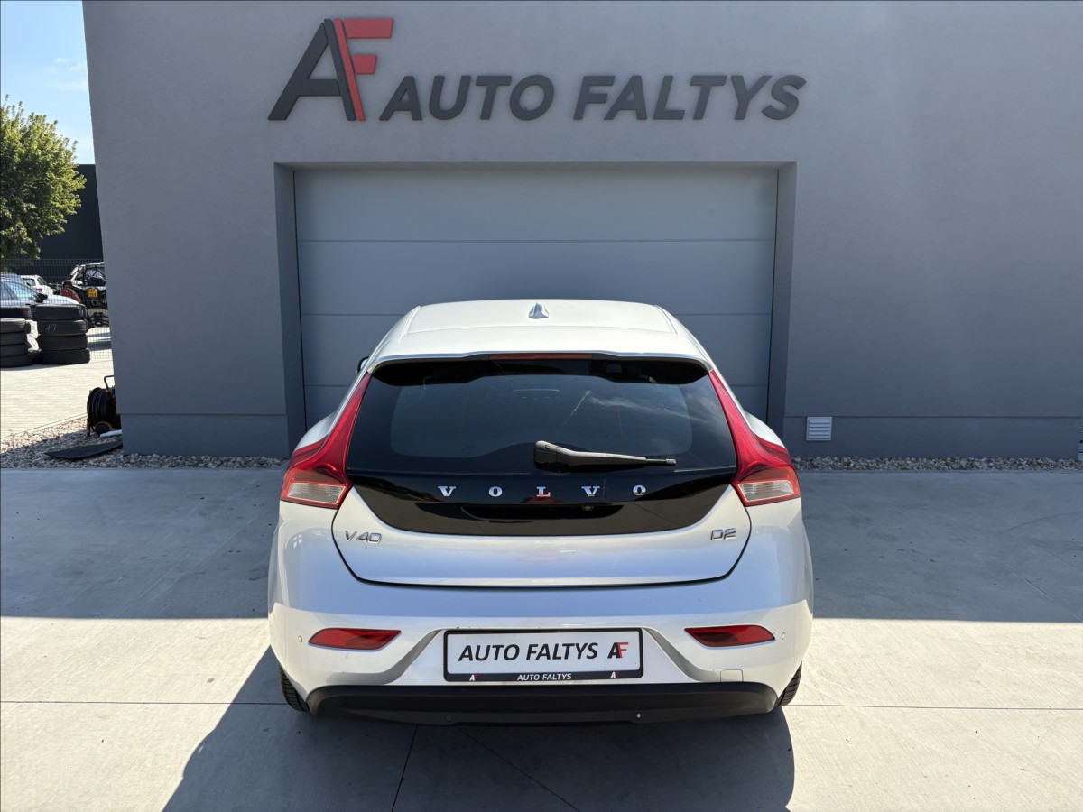 volvo-v40-1-6-d-84-kw-c-r - 4