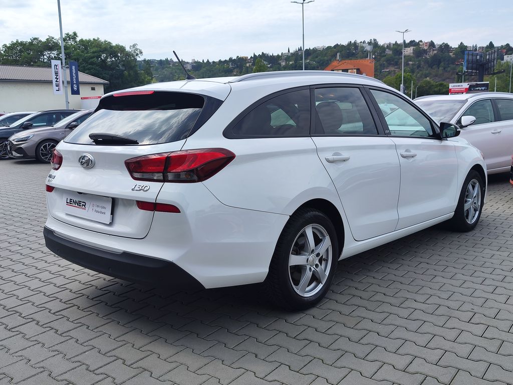 hyundai-i30-1-4-t-gdi-103kw-trikolor-kom - 4