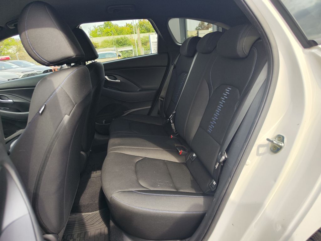 hyundai-i30-1-4-t-gdi-103kw-trikolor-kom - 9