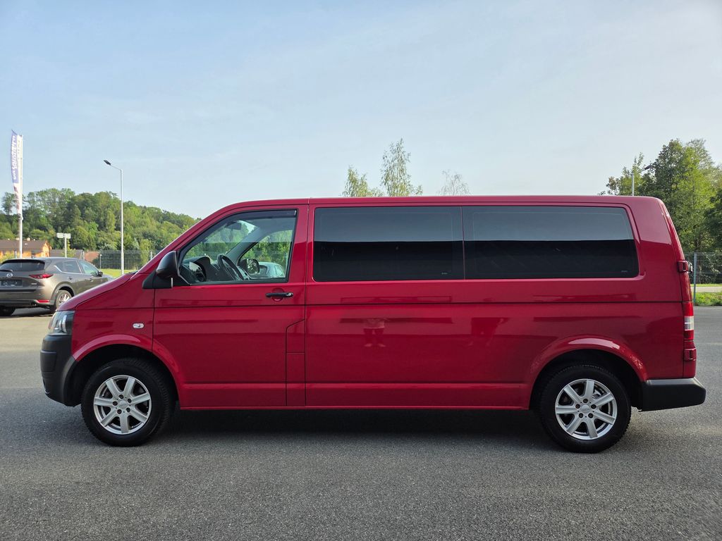 volkswagen-transporter-2-0-tdi-kempova-vestavba-8-mist - 1