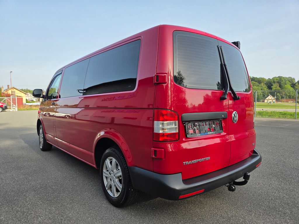 volkswagen-transporter-2-0-tdi-kempova-vestavba-8-mist - 2