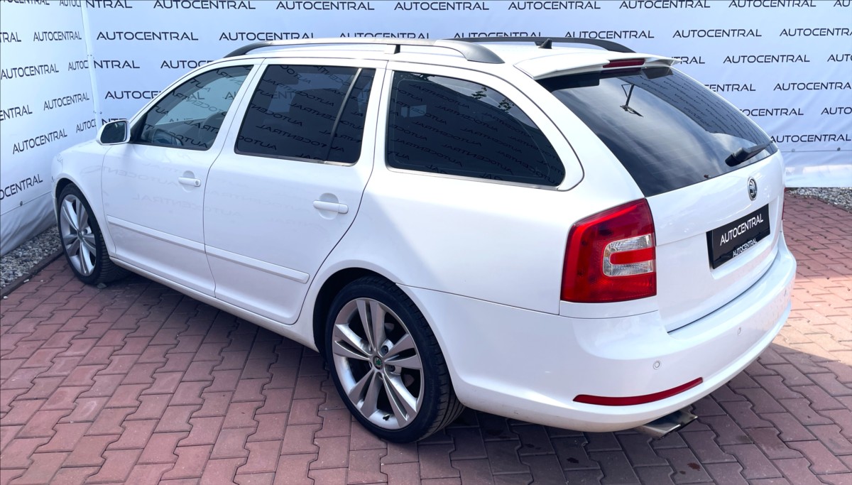skoda-octavia-1-8-tsi-118kw-rs-paket - 5