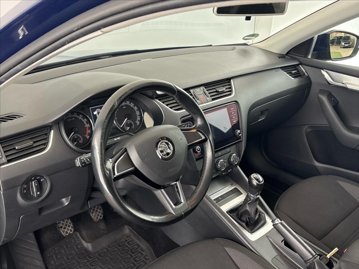 skoda-octavia-2-0-2-0tdi-ambition-plus - 5